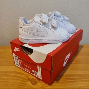 Nike Court Royale (TDV) size 3c